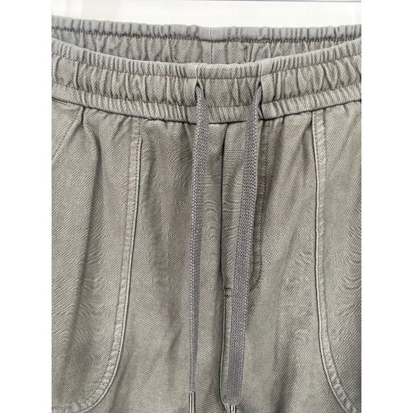 Athleta Farallon Cargo Crop Elastic Waist Pockets Jogger Pants SIZE 4TALL - Picture 2 of 5